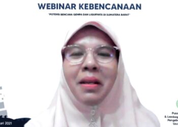 Bangun Kesadaran Masyarakat Terkait Dampak Gempa: Pusat Studi Bencana (PSB) Unand adakan Webinar Kebencanaan