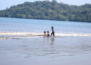 Hilangkan Jenuh dengan Keindahan Kota Padang