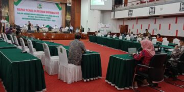 Rapat Senat Akademik pemilihan Majelis Wali Amanat (MWA) Universitas Andalas periode 2021-2026 di Convention Hall pada Jumat (22/10/2021). (Genta Andalas/ Suhada Tri Marneli)