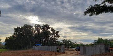 Universitas Andalas (Unand) mendirikan Stasiun Pengisian Bensin Umum (SPBU) Modular Corporate Owner Corporate Operate (COCO), Rabu (22/12/2021) (Genta Andalas/Elvi Rahmawani)