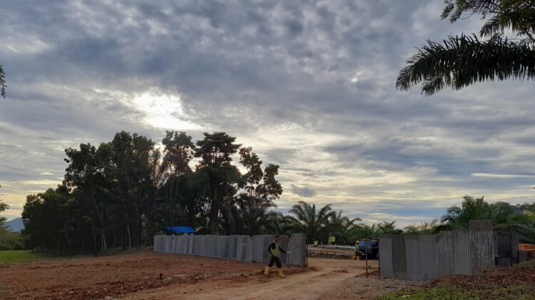 Universitas Andalas (Unand) mendirikan Stasiun Pengisian Bensin Umum (SPBU) Modular Corporate Owner Corporate Operate (COCO), Rabu (22/12/2021) (Genta Andalas/Elvi Rahmawani)