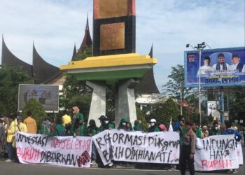 Aliansi BEM SB Gelar Seruan Monolog May Day dan Hari Reformasi: Buruh Tidak Diikutsertakan