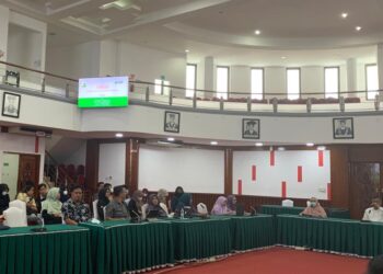 Kegiatan FGD Pengintegrasian Kegiatan Mahasiswa dalam KKN dan MBKM di Convention Hall Universitas Andalas, Kamis (21/7/2022). (Genta Andalas/Nurul Anisa Azwir)