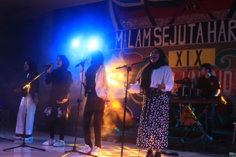 Mengenal Sumbang Duo Baleh Perempuan Minangkabau Lewat Seni