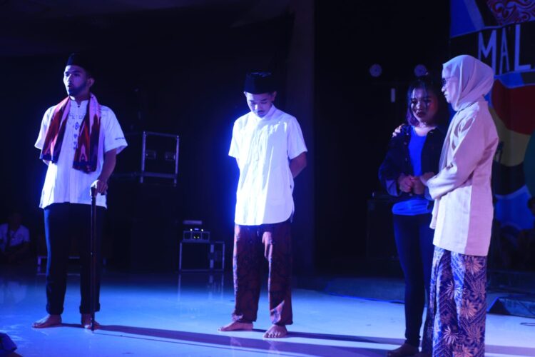 Mengenal Sumbang Duo Baleh Perempuan Minangkabau Lewat Seni