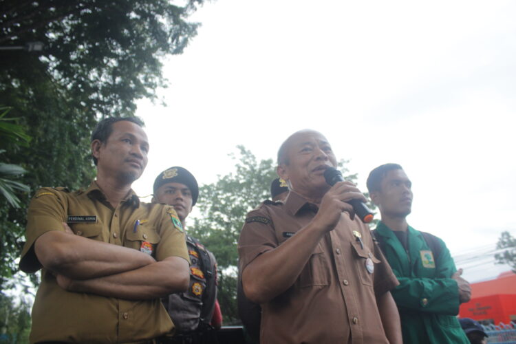 Potret Aksi Mahasiswa dalam Aksi Hari Tani di Depan Gedung Gubernur Sumatra Barat