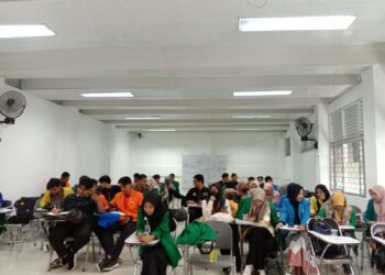 Peserta pelatihan legislatif saat mengikuti acara Training Legislative oleh MPM KM Unand di Gedung I Universitas Andalas, Minggu (4/9/2022). (Dok.Pribadi)