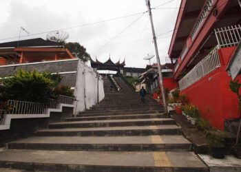 Janjang 40, Spot Foto Berlatar Pemandangan Kota, dari Era Kolonial