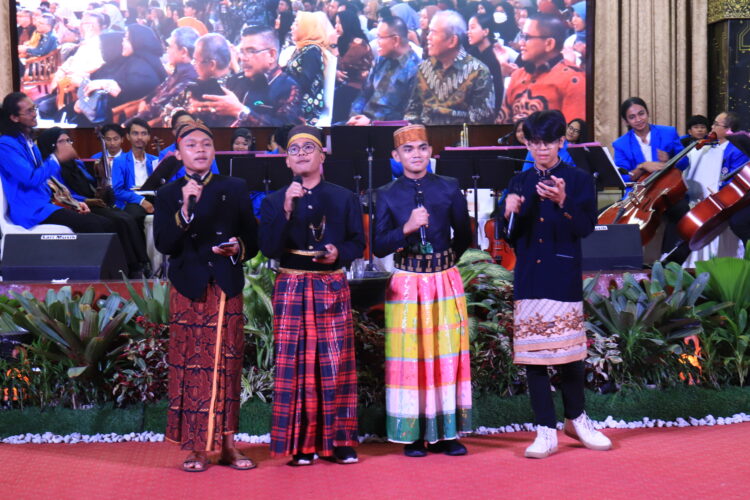 Potret Malam Kolaborasi Pergelaran Orkestra Hasil Riset dan Kreasi Seni ISI Padang Panjang dan Unand