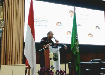 Wakil Gubernur Sumatra Barat Audy Joinaldy, saat menyampaikan kata sambutan pada acara Hipmi Talks, Minggu (2/10/2022).
(Genta Andalas/ Bilqis Zehira Ramadhanti Ishak)