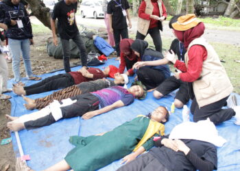 Mahasiswa Keperawatan Unand Adakan Pelatihan Kebencanaan Gempa dan Tsunami