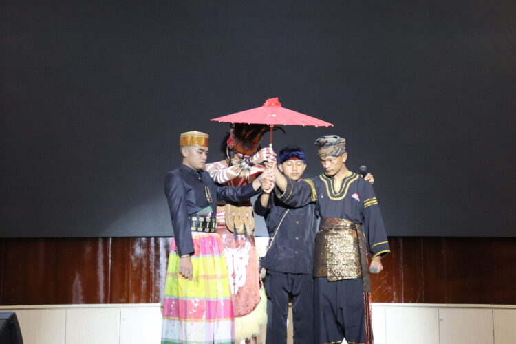 Potret Kemeriahan Acara Malam Penutupan Pertukaran Mahasiswa Merdeka Unand 2022