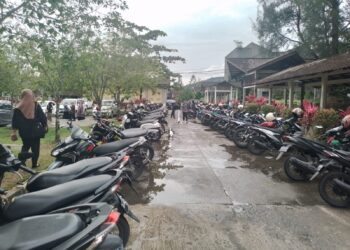 Tiadakan Kartu Parkir Sementara Waktu, Satpam UNAND Perketat Penjagaan Parkir