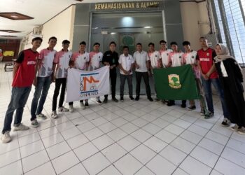 Pelepasan atlet futsal oleh Kemahasiswaan UNAND di Pusat Kegiatan Mahasiswa pada Rabu (24/5/2023). (Dokumen Pribadi)