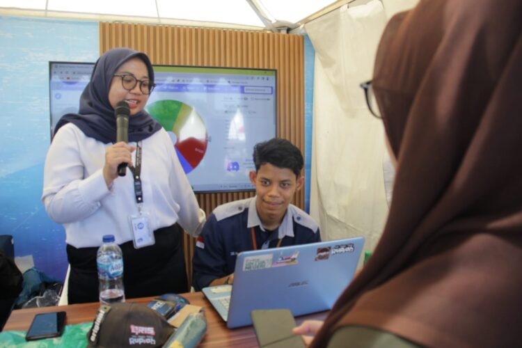 Potret Keseruan Dalam Bazar Acara PENAS ke- XVI Sumbar