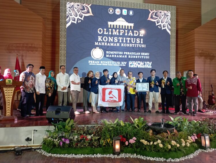 Penutupan acara Pekan Konstitusi pada Jumat (10/11/2023) di Universitas Andalas. (Genta Andalas/ Junivermana Yoga)