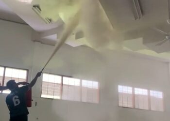 Alami Korsleting Listrik, Plafon Gedung F Terbakar