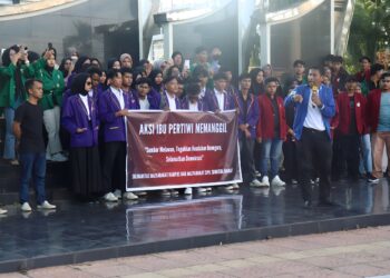 Aksi Orasi Akademisi Hingga Masyarakat Tuntut Kecurangan Pemilu Hingga Kenaikan Harga Bahan Pokok