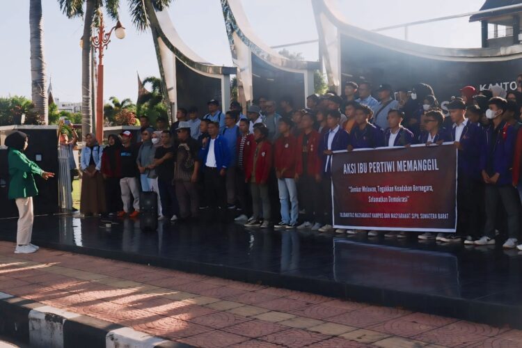 Aksi Orasi Akademisi Hingga Masyarakat Tuntut Kecurangan Pemilu Hingga Kenaikan Harga Bahan Pokok