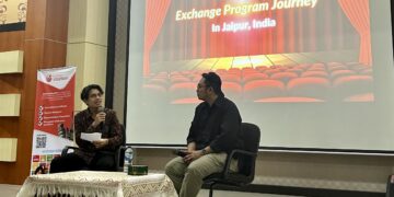 Pemateri saat menyampaikan program global volunter di acara Youth Today AIESEC in UNAND, Sabtu (29/6/2024). Dokumen: Pribadi