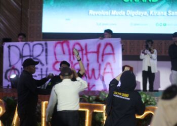 Orasi Terkait Korupsi Dana Kemahasiswaan, Penampilan UKM PHP di BAKTI UNAND Dibubarkan