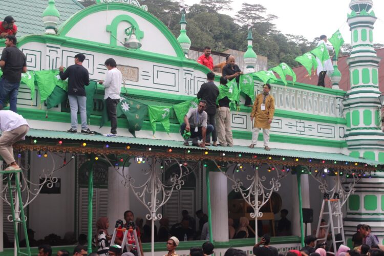 Serak Gulo: Tradisi Berbagi Rezeki Warga Keturunan India di Kota Padang