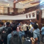Rapat Paripurna Ranperda terkait Rencana Tata Ruang Wilayah Diwarnai Aksi Penolakan