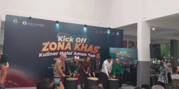 Pembukaan acara UMKM Expo Unand oleh Rektor Universitas Andalas