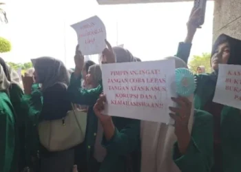 Mahasiswa UNAND Gelar Aksi: Tuntut Transparansi Anggaran, Wakaf Wajib, hingga Tuntaskan Kasus Korupsi