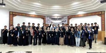 Foto bersama peserta Kongres VII Aspem Sumbar 2025 yang digelar di Gedung Seminar E Universitas Andalas, Senin (12/5/2025).