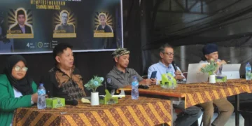 Penyampaian materi dalam rangkaian Seminar Festival Nasional Wisran Hadi ll di MNB FIB UNAND pada Jumat (4/7/2025) (Genta Andalas/Pitri Yani)