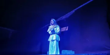 “Nilonali” menghadirkan seorang perempuan yang menghadapi kenyataan hidup ditinggalkan sang kekasih, Jumat (4/7/2025) (Genta Andalas/Nia Rahmayuni)