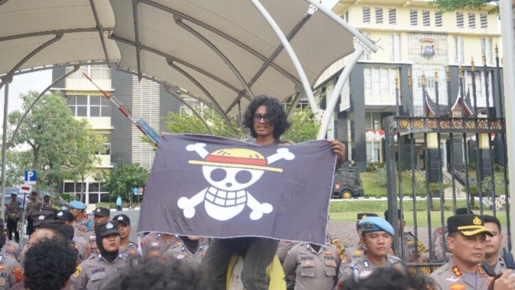 Potret Aksi Ribuan Massa Tuntut Reformasi Polisi