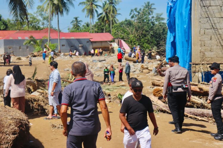 Pauh Usai Banjir, Fasilitas Rusak dan Upaya Pembersihan